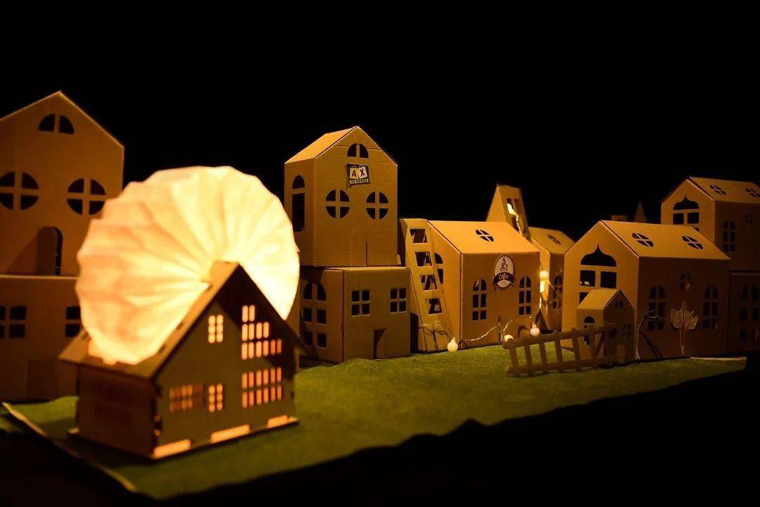 纸盒光影小剧场《聪明的克莱尔》看纸偶做手工,教育娱乐两不误_梦想