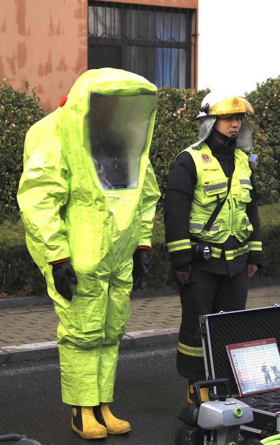 我校组织开展2023年春季学生社区消防演练_火灾_模拟_师生