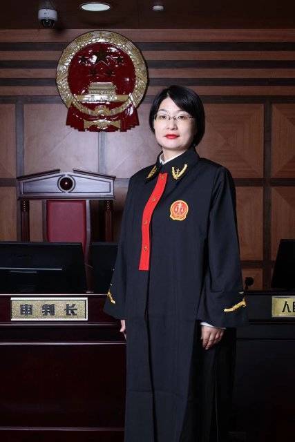 市西山区人民法院民三庭一级法官尚显达,云南云都律师事务所主任吴涛