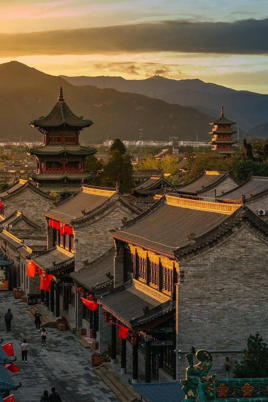 美图壁纸|太原古县城,水光倒影,古色古香_凤凰_合作_媒体