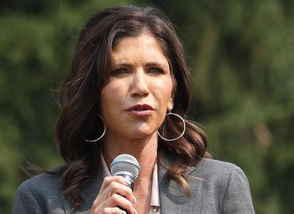 克里斯蒂·诺姆_美国_中国