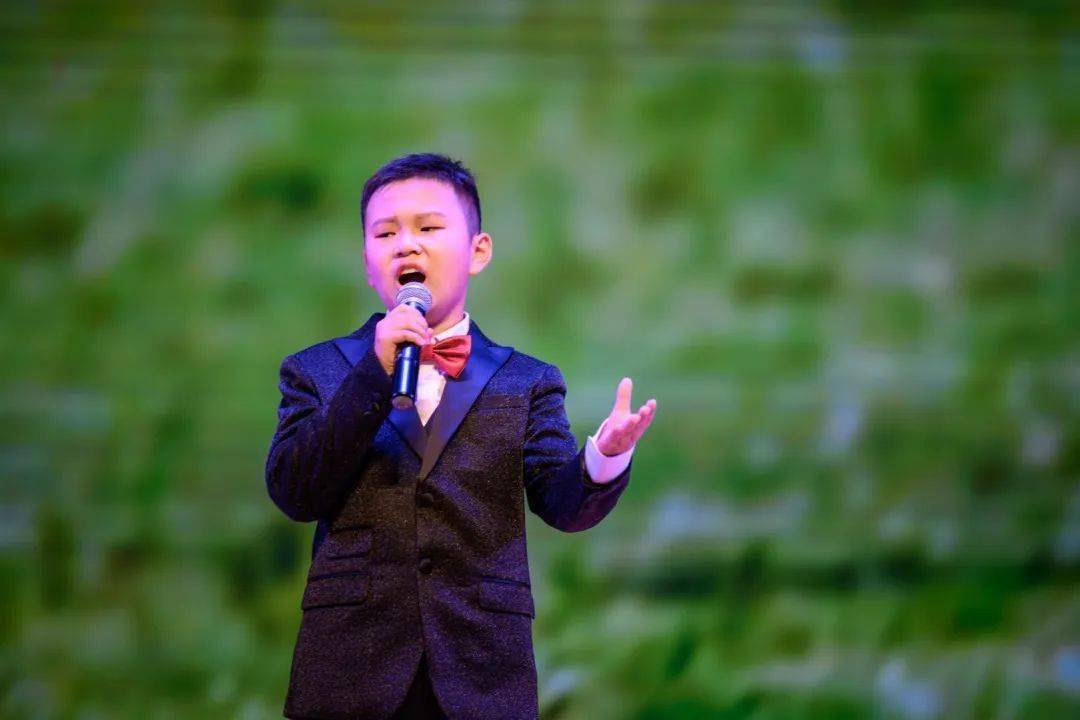 【灵韵秀场】第37期 | 气宇轩昂,歌声悠扬_梦想_梓轩_比赛