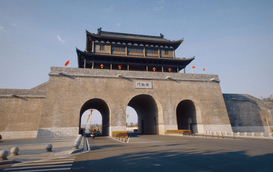 拱极门据康熙《滁州志》记录,滁州古城大范围扶植始于唐代,唐武德三年