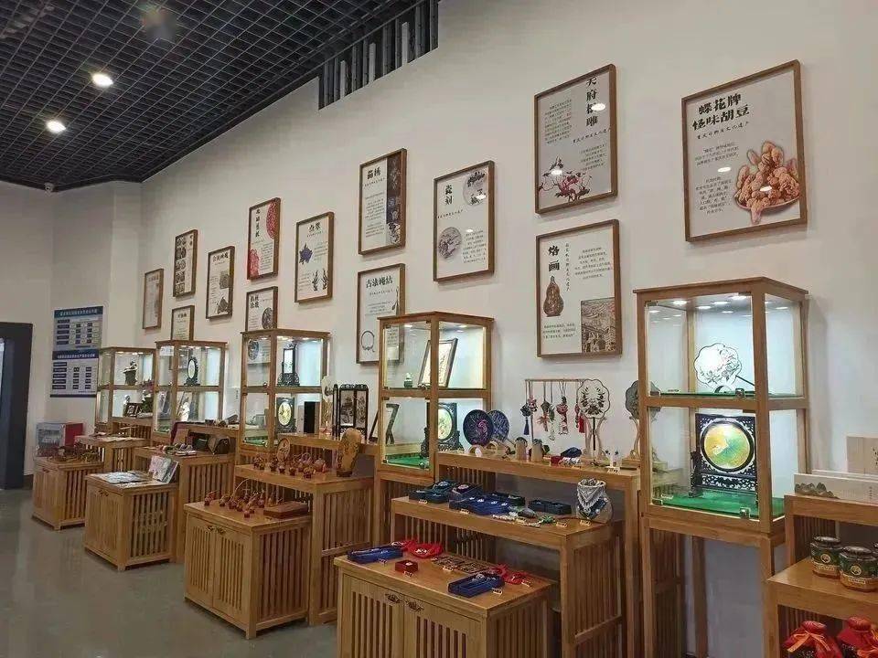 民间艺术收藏：传统文化的瑰宝