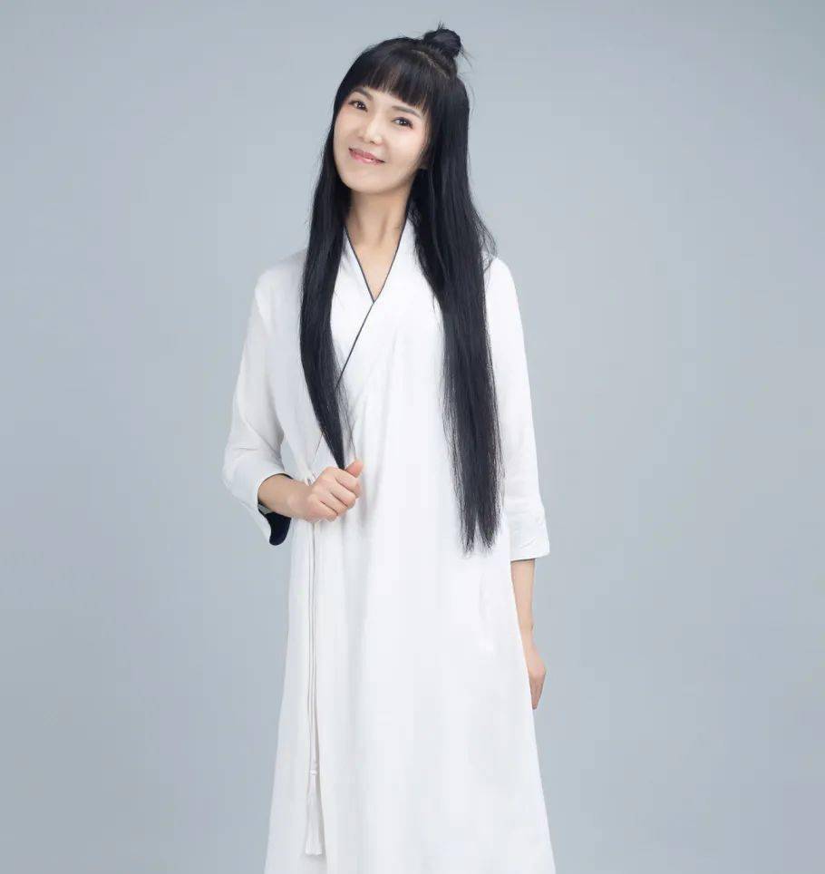 周晓湖南卫视御用瑜伽导师全国十佳瑜伽教练古法经络瑜伽-创始人持续