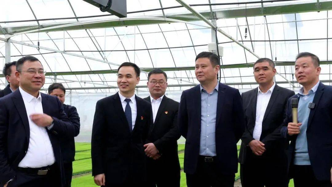 3月20日,双牌县委副书记唐亚带领相关部门和乡镇负责人来到东安,参观