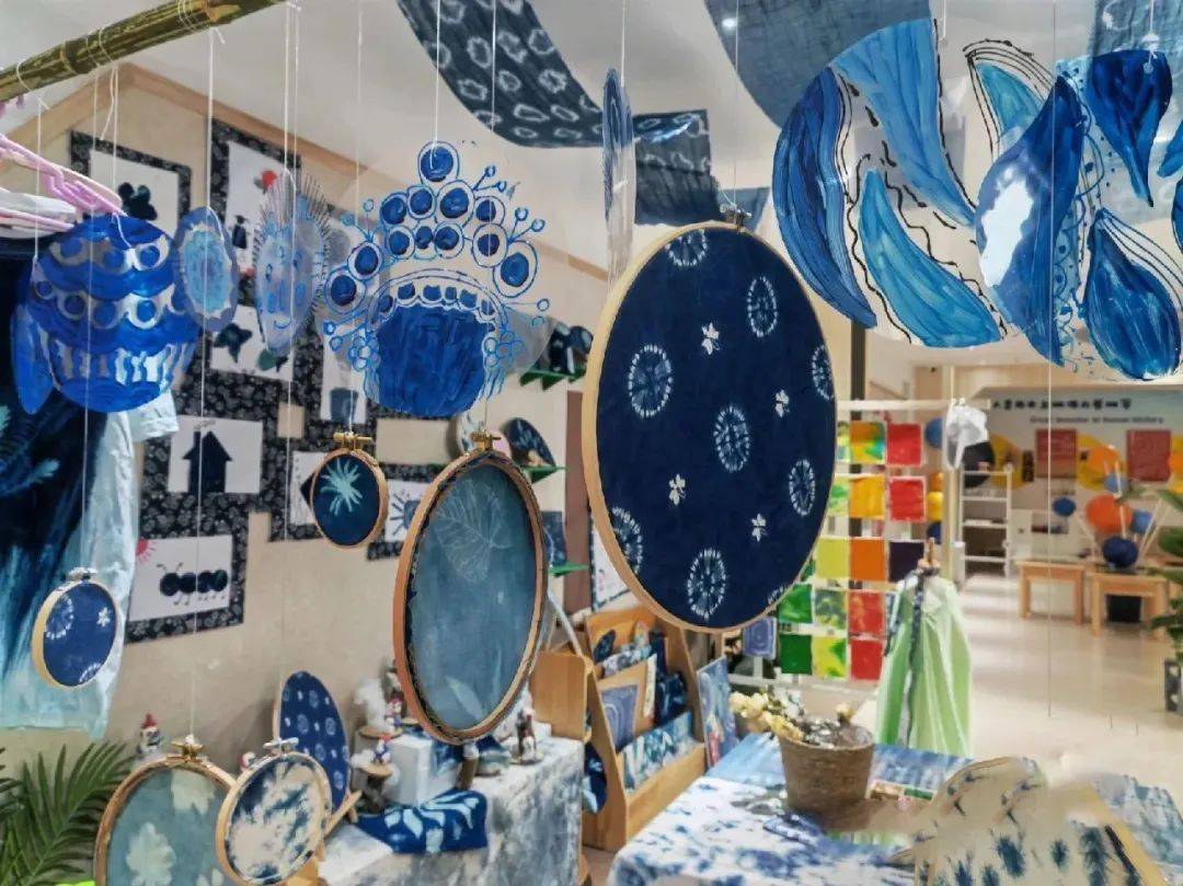 布里生花,你一定不能错过的幼儿园扎染风环创,艺术感爆棚~|环创分享