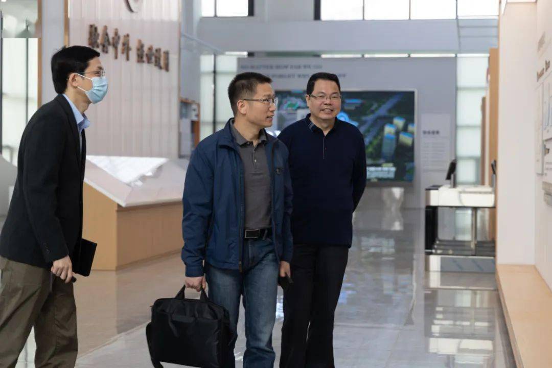 福建技术师范学院副校长陈志勇莅临福州外语外贸学院开展学术交流活动