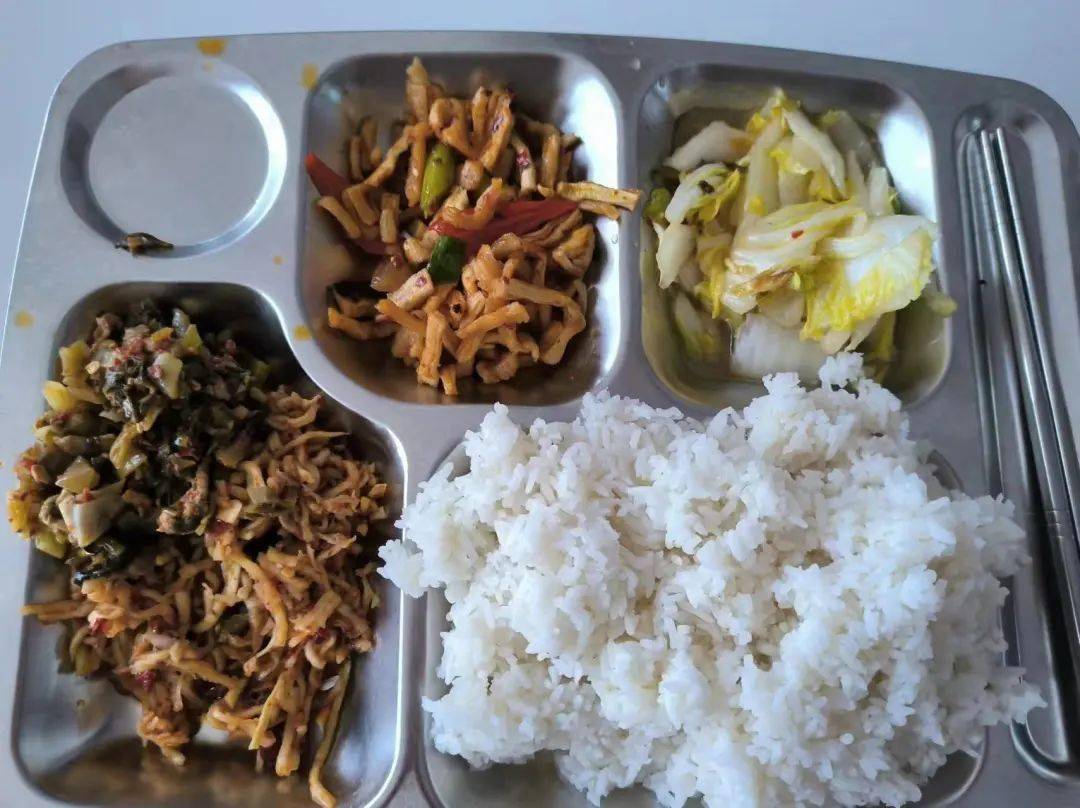 网友反映宁远县文宇学校的食堂饭菜品质与价格严重不符_问题_质量