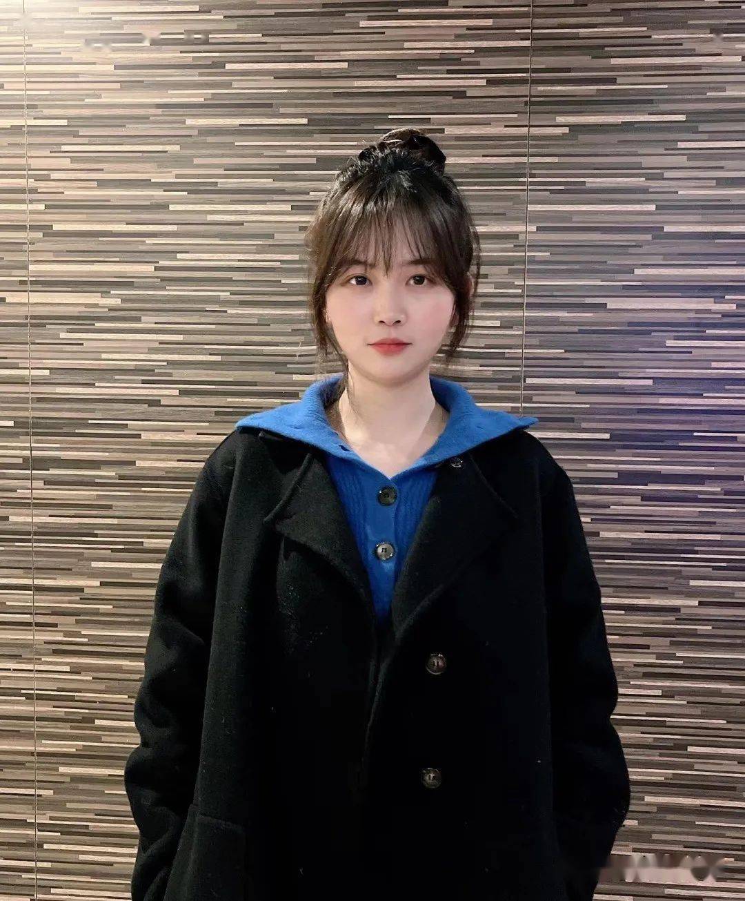 优秀青年教师马焱菁菁校园育桃李,耿耿丹心写春秋.