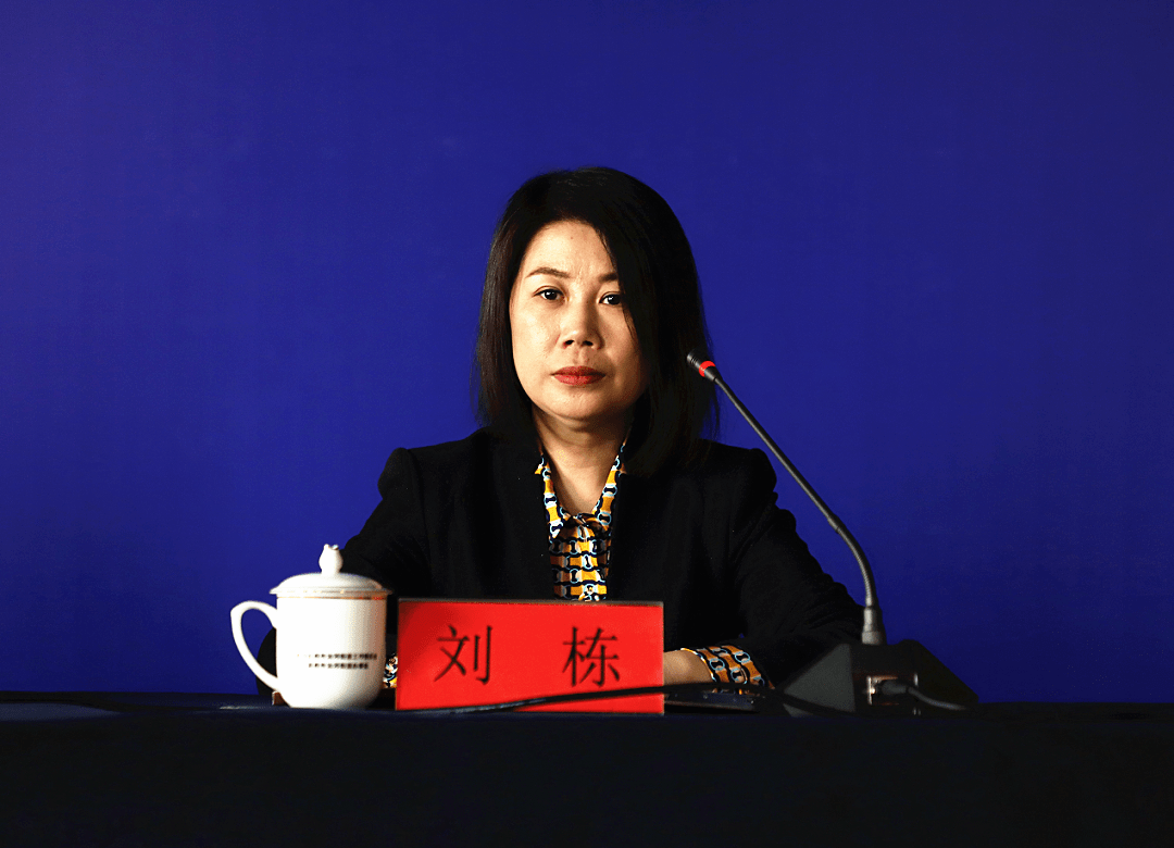 青岛市农业农村局人事处负责人 刘栋刘栋:党的二十大报告指出,"人才是