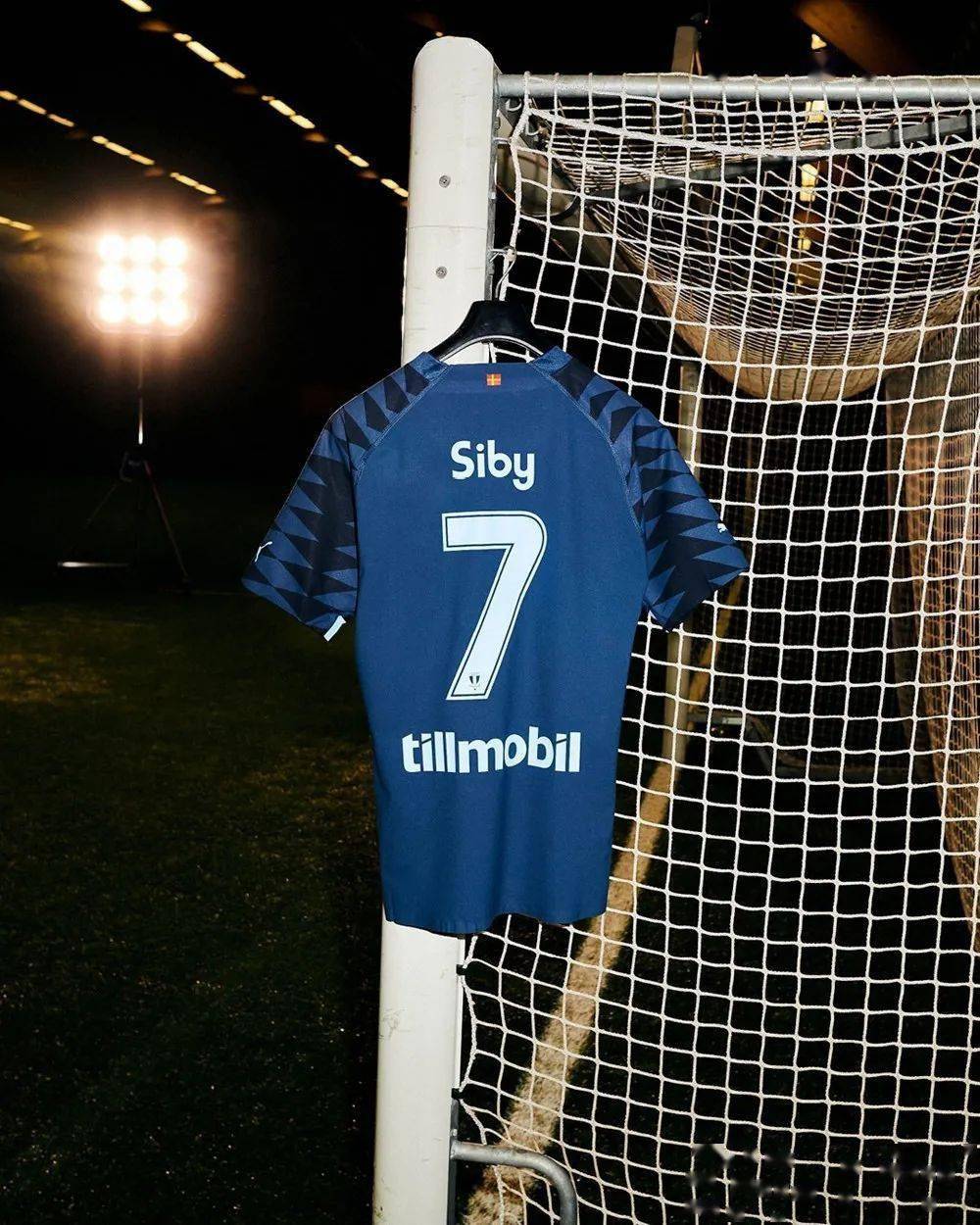 puma发布马尔默2023赛季主客场球衣_天蓝色_衣领_足球俱乐部