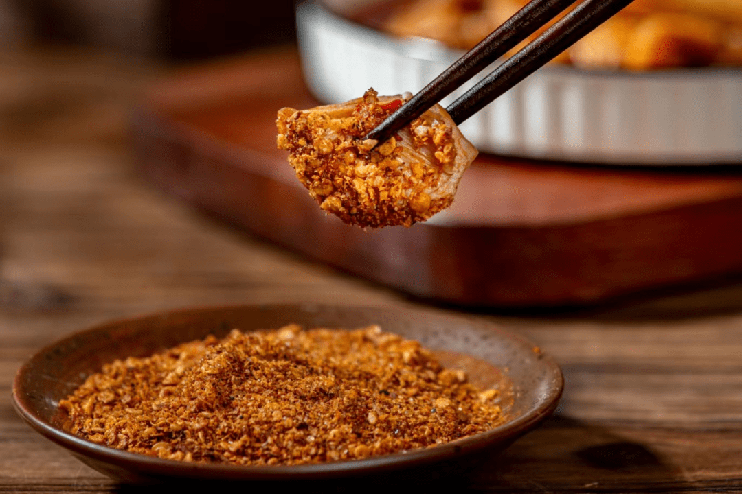 卖疯了!被成都人独宠的「凉拌鸡肚」,好吃到汤汁都要拌面～_香辣_防腐