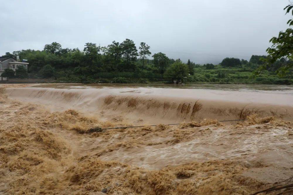 漵浦人|4月1-2日局地暴雨將再次來襲,致災風險較高需強化應對防範