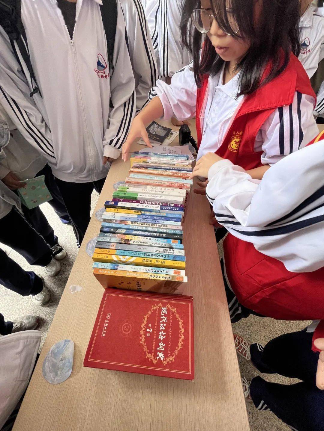 【基层动态】弘扬雷锋精神 建功志愿广东——汕头市六都中学开展2023