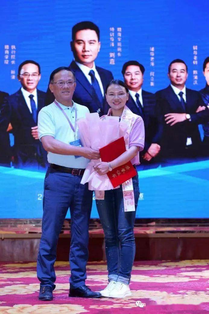 采访中,肖金梅满怀信心地说,今年的白酒销售目标是20