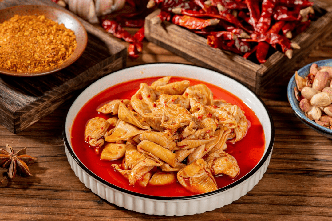 被成都人独宠的「凉拌鸡肚」,好吃到汤汁都要拌面～_香辣_防腐剂_地道