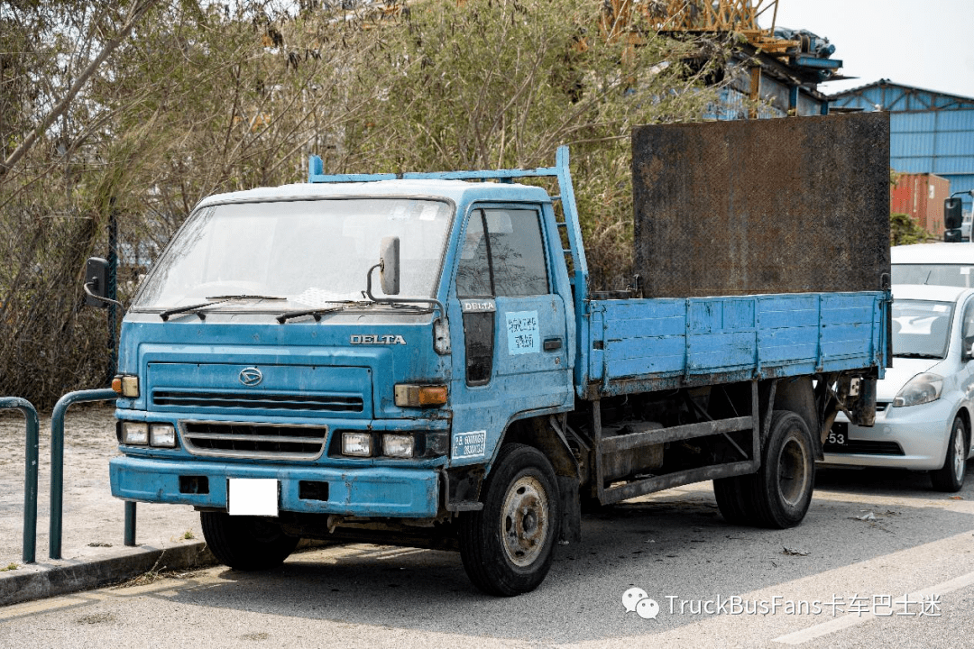 早在上世纪70年代就为了替换大发v系列,使用丰田dyna的平台生产卡车