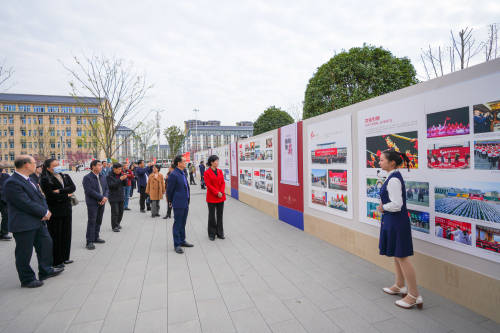 湖北恩施学院建校二十周年暨合做开展大会举行