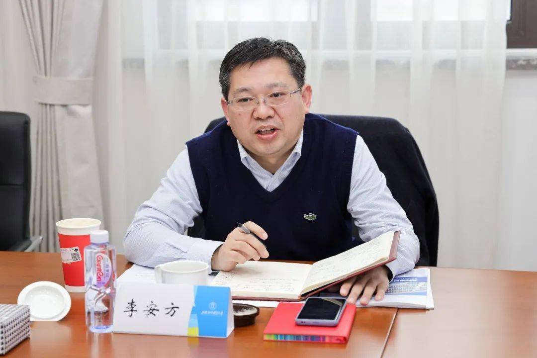 上海市委宣传部哲学社会科学规划办公室领导来我校调研智库建设工作