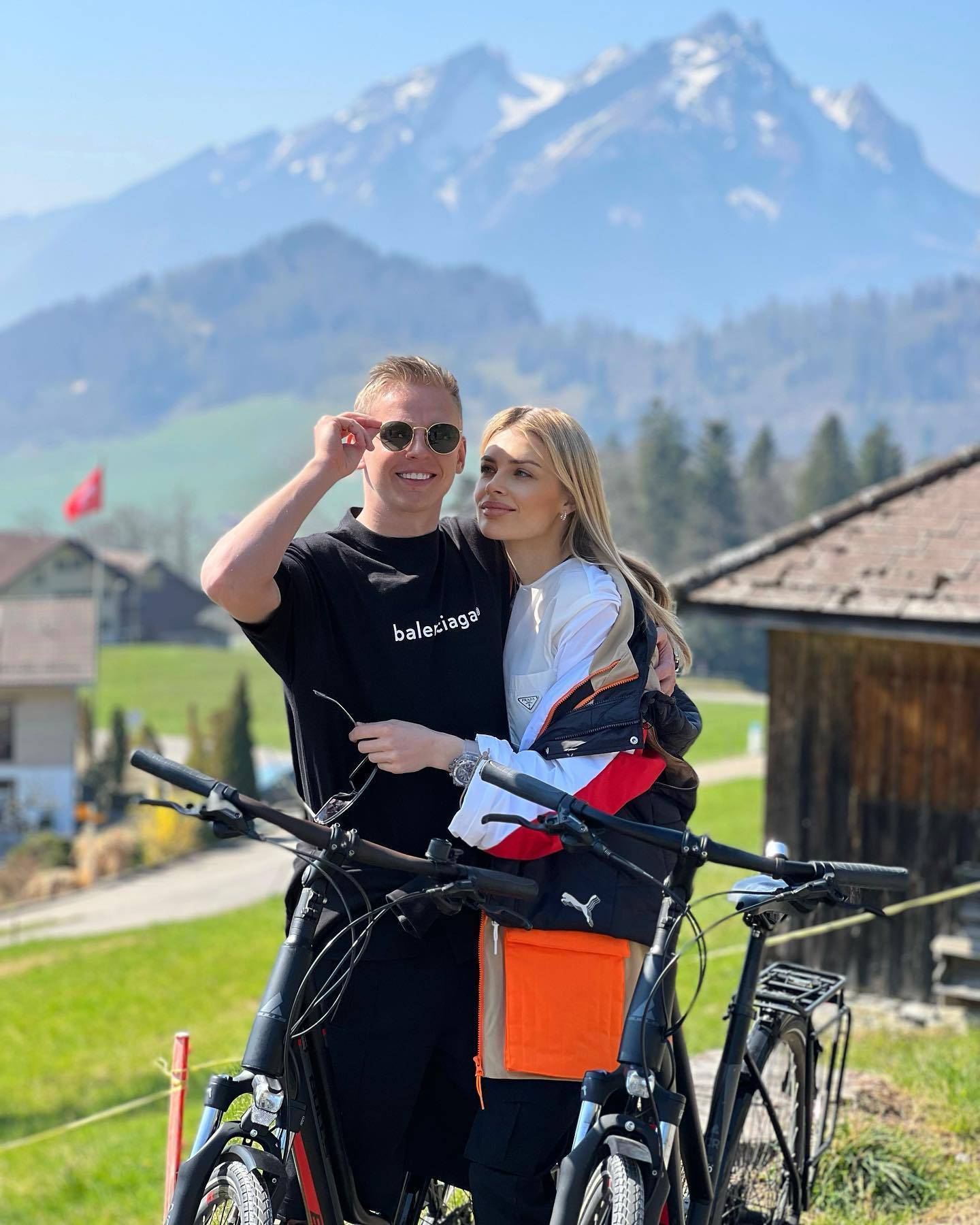 津琴科凌晨穿内裤求婚妻子同意只因自己是乌克兰布拉德-皮特