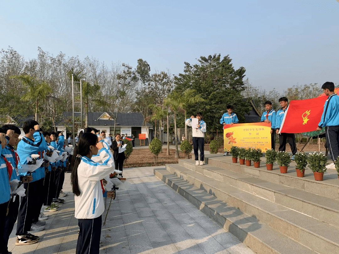 景洪市勐龙镇第二中学图片