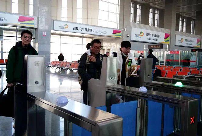 霍尔果斯火车站恢复办理客运业务_候车_旅客_乌鲁木齐