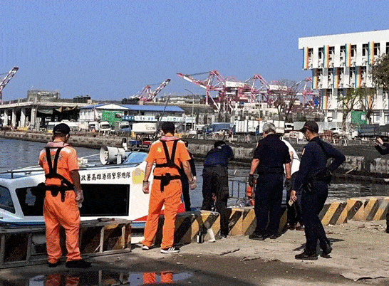 台媒:高雄前镇渔港水道内又发现浮尸,死因待查_死者_林右昌_台湾