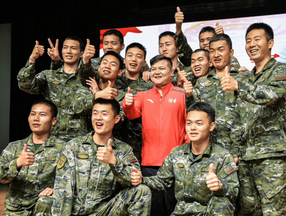 科学组训，武警湖南总队组织军事体育教练员集训