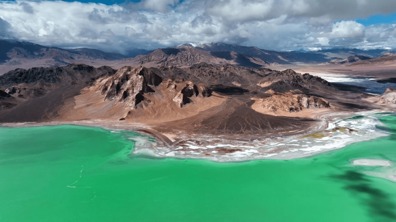 黄河,澜沧江,雅鲁藏布江,珠江,党河,黑河,额尔古纳河等八大江河流域