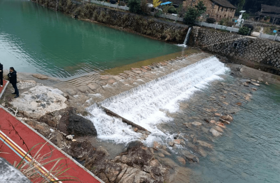 你身边的堰坝正悄悄改变.河湖生态正在逐步提升_改造_青田_河道