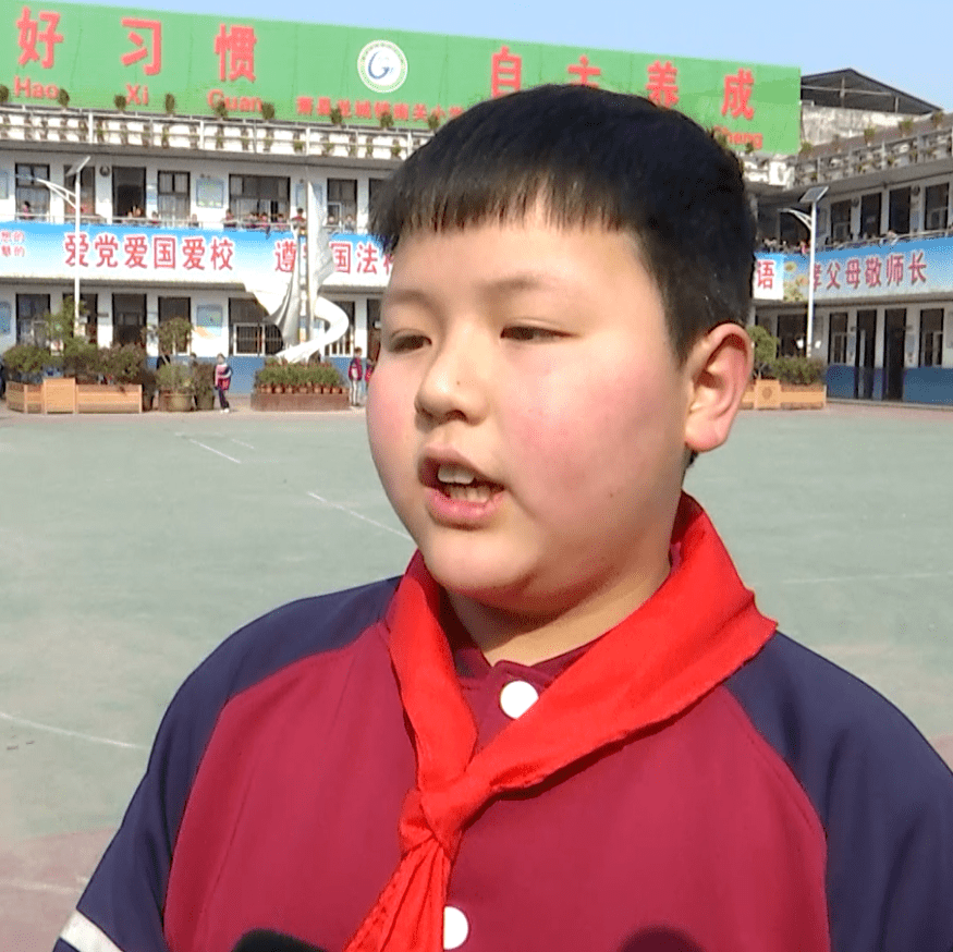 蓝天救援队防溺水知识宣讲进学校