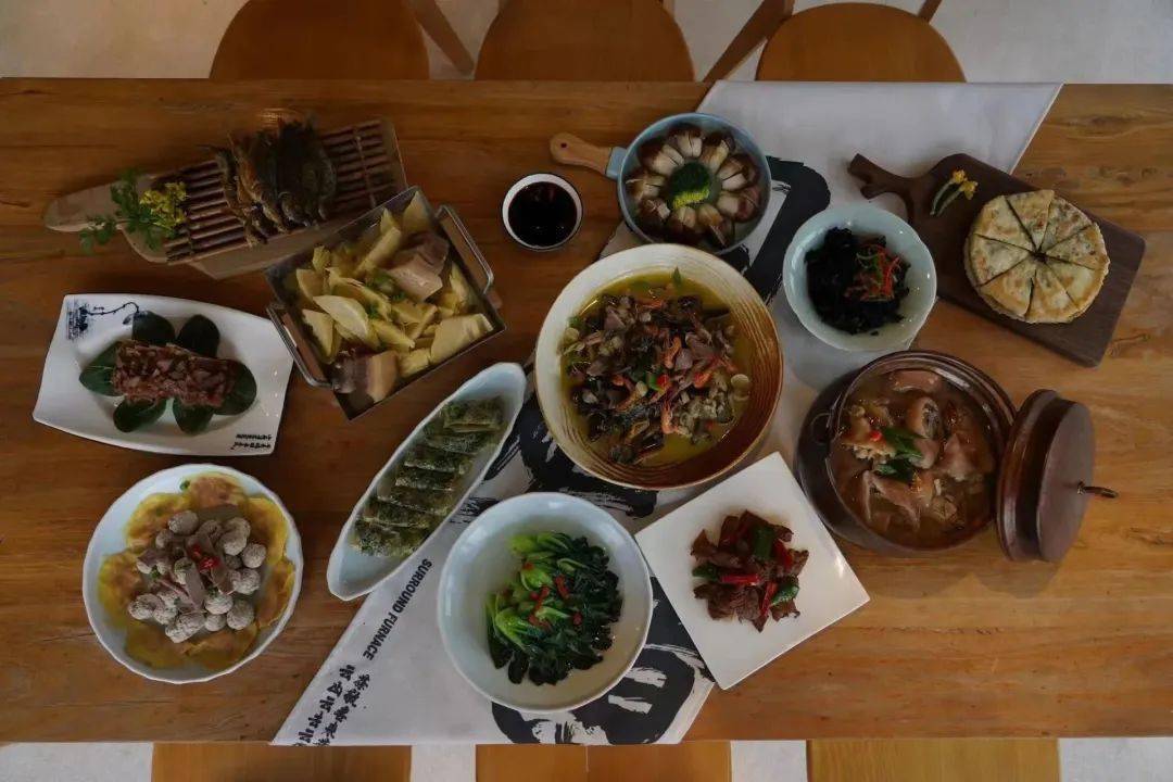 太源村——拾味家宴·价格:1500元/桌·菜单:冷菜四道:冷菜四道:1