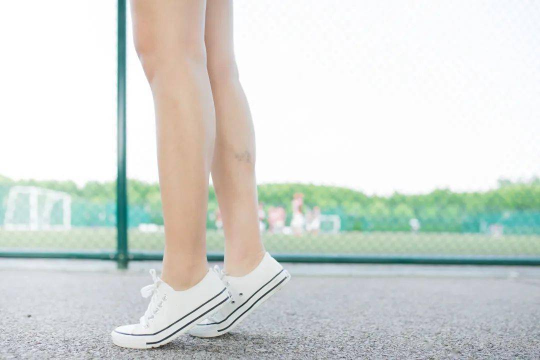 每天踮脚尖走路15分钟,四个问题悄悄"走没了"!