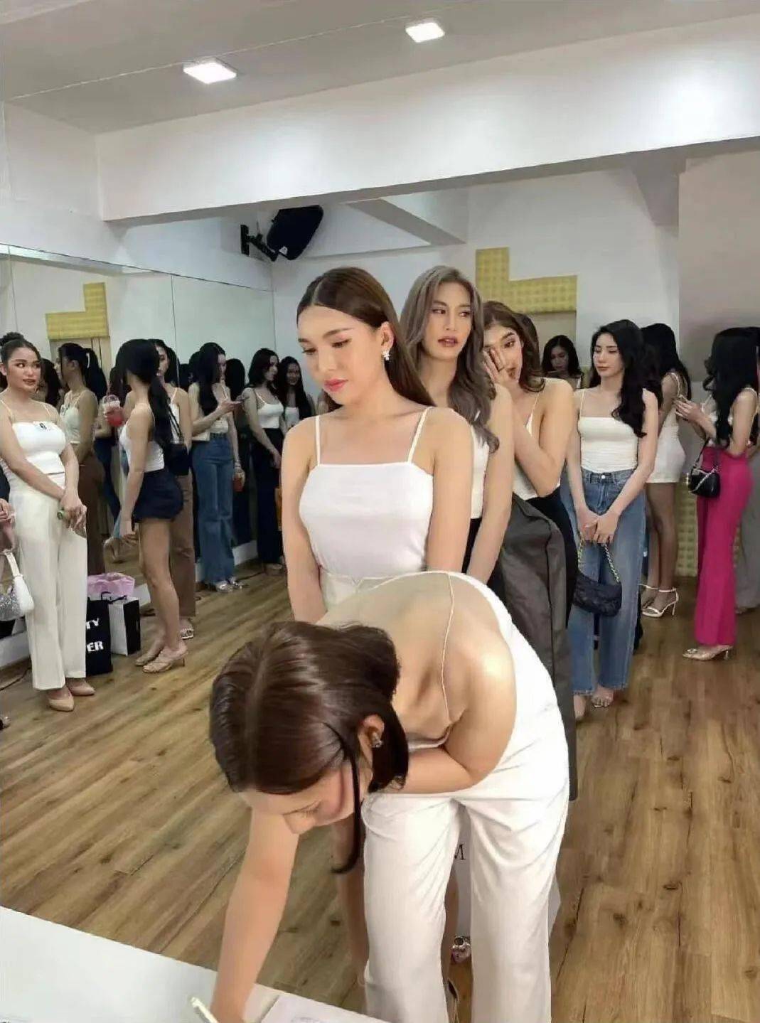 许多去过泰国的朋友选拔参与演出的人妖其实这是泰国芭堤雅东方公主号