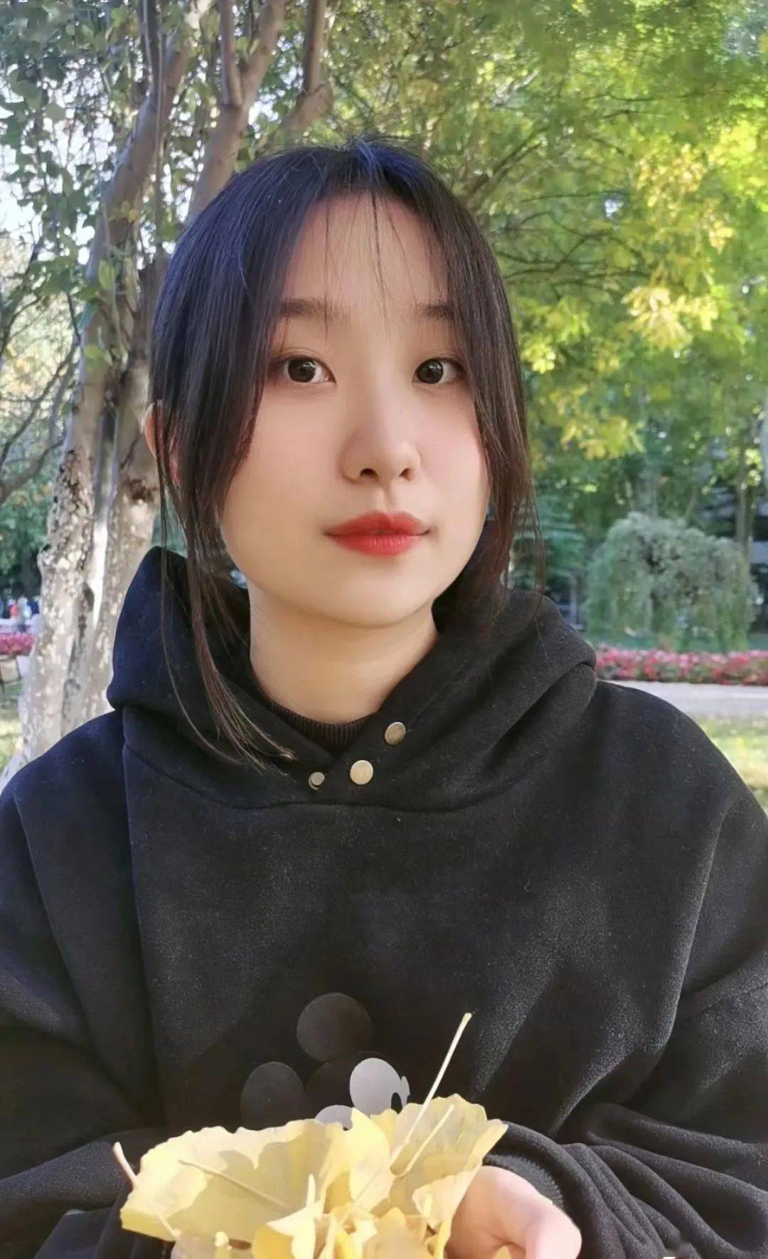 学习之外,张悦参加了校内红色短剧的表演,"一二九"短剧表演,体操等