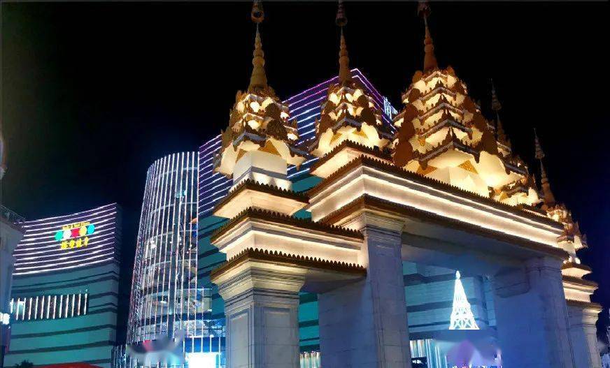 新浪微博@happy小丸呆……滇池路人民西路广福路也变得五彩多姿昆明的