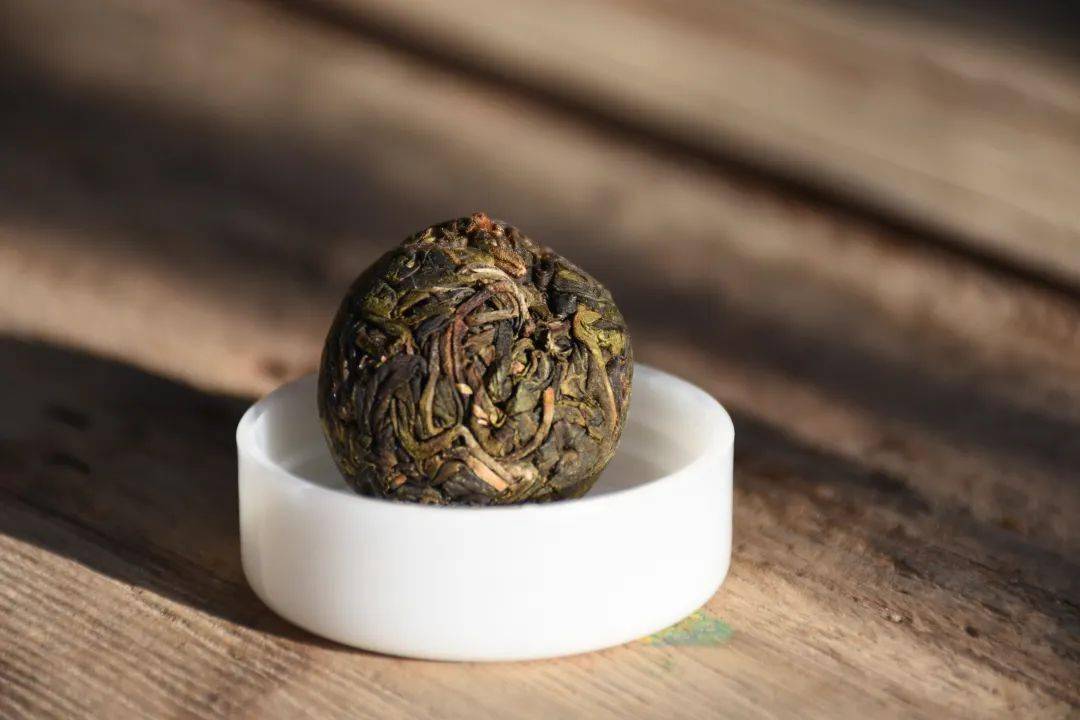 禅茶圣地 茶人福祉 | 白莺山茶王近日开采_鲜叶_千年_人们