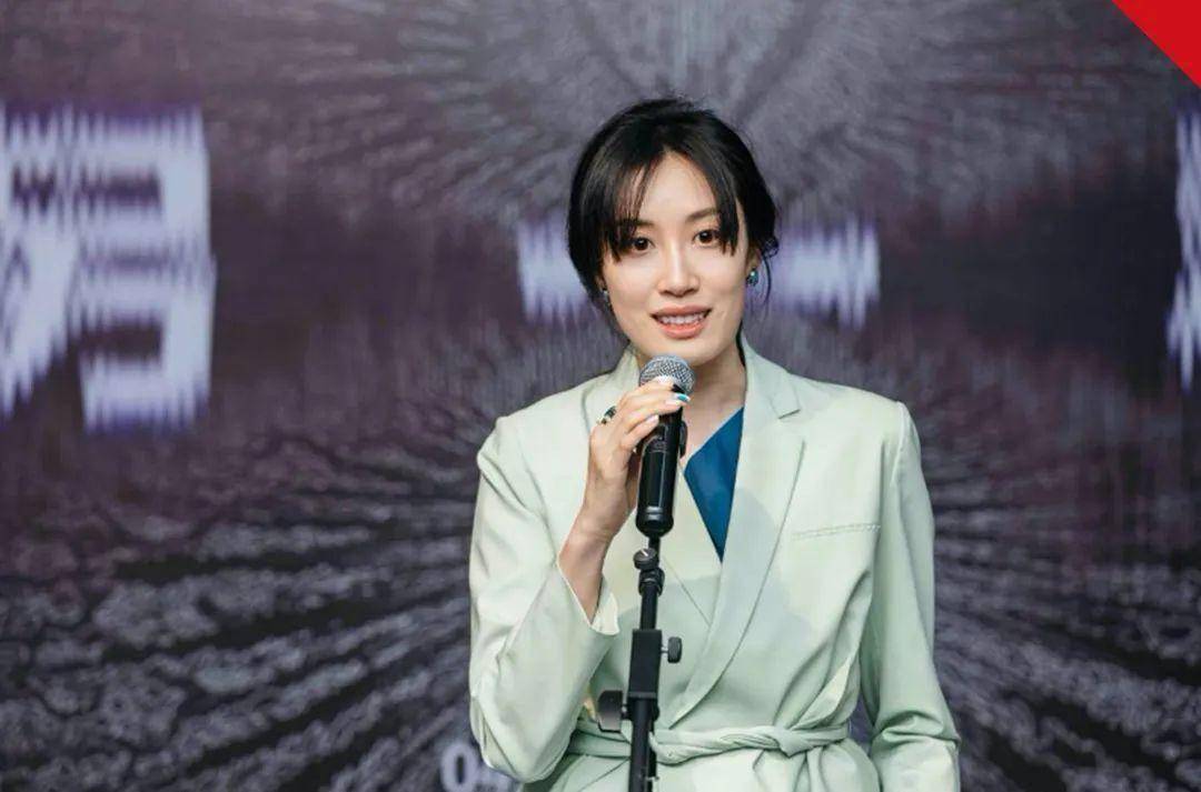 今日美术馆馆长张然人工智能学者高庆一认为,如果说用科技来解读