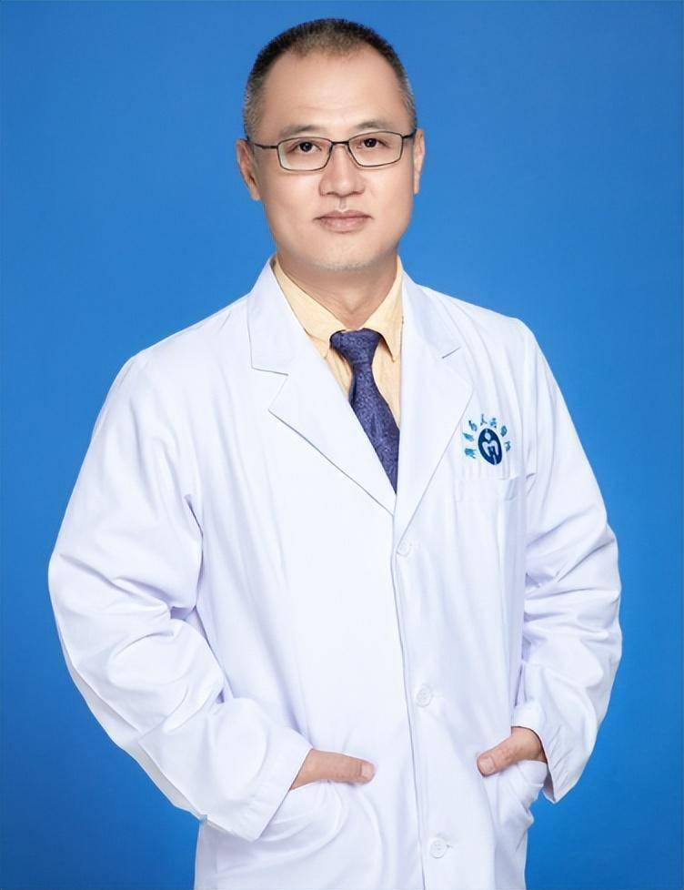 黄劲松,主任医师,医学博士,硕士生导师,广东省人民医院心外科副主任