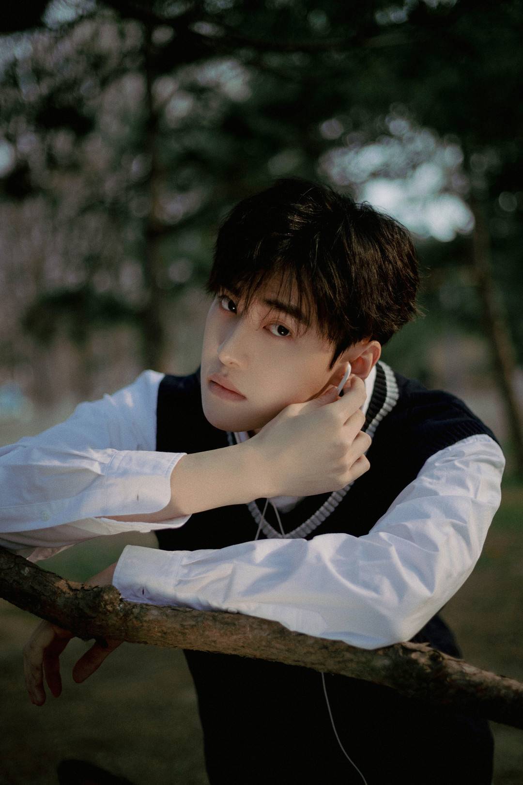 从爱豆转型演员 嘉羿:我所做的都是我热爱的|封面会客厅_表演_角色