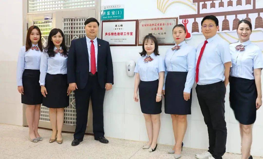 西乡中学拥有一支爱岗敬业,业务精湛,善励会导的教师队伍,现有教职工