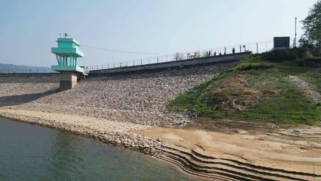 水库存水告急!个旧人请这样做……_节水_供水_白云