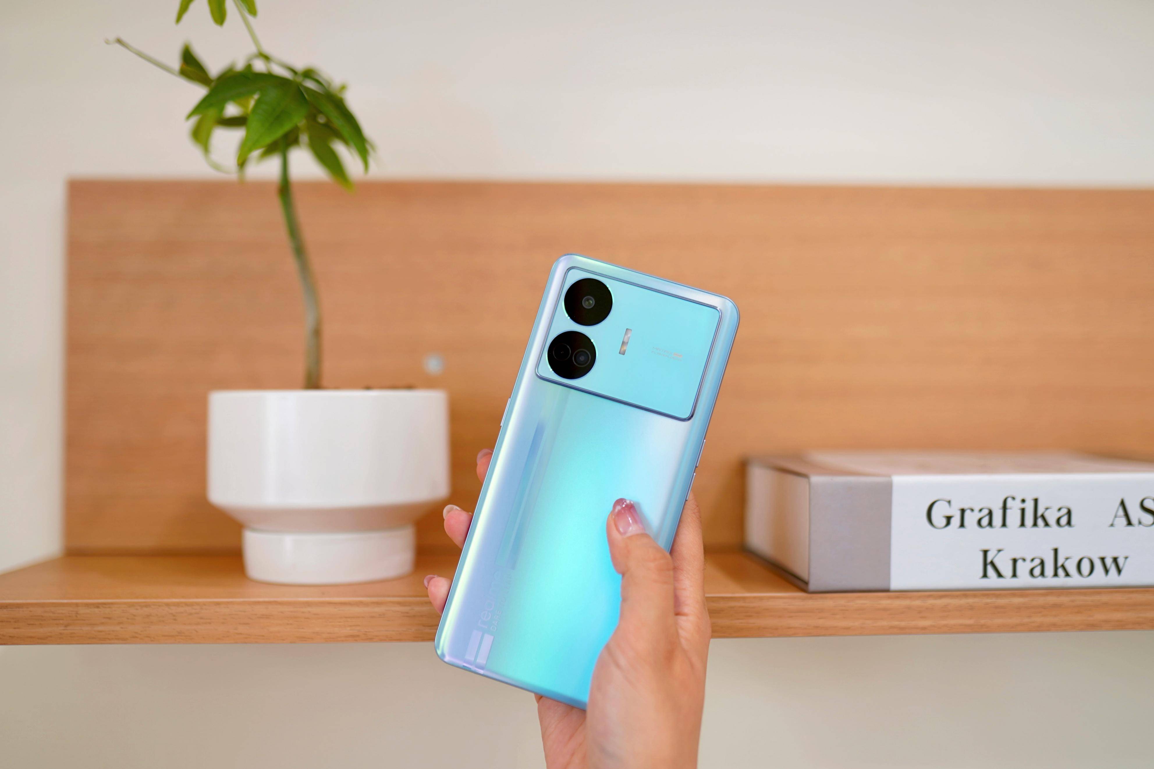 真我gt neo5 se一周实测:"敢越级"的代表,多方位表现远超预期_产品