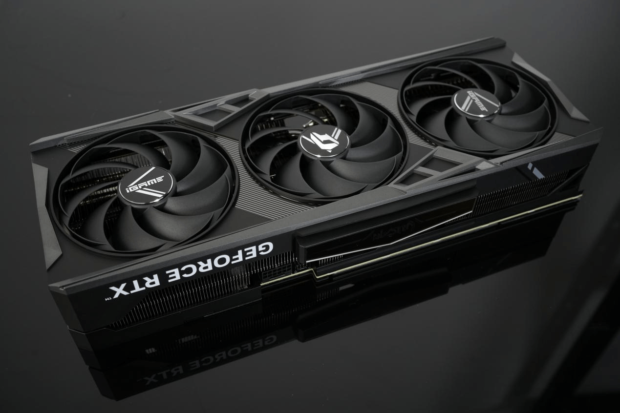 igame rtx 4070 vulcan oc:后赛博时代精良产品 游戏性能提升70%_火神