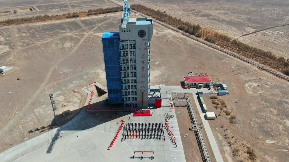 酒泉卫星发射中心功勋塔架完成100次发射任务_测试_我国_建设