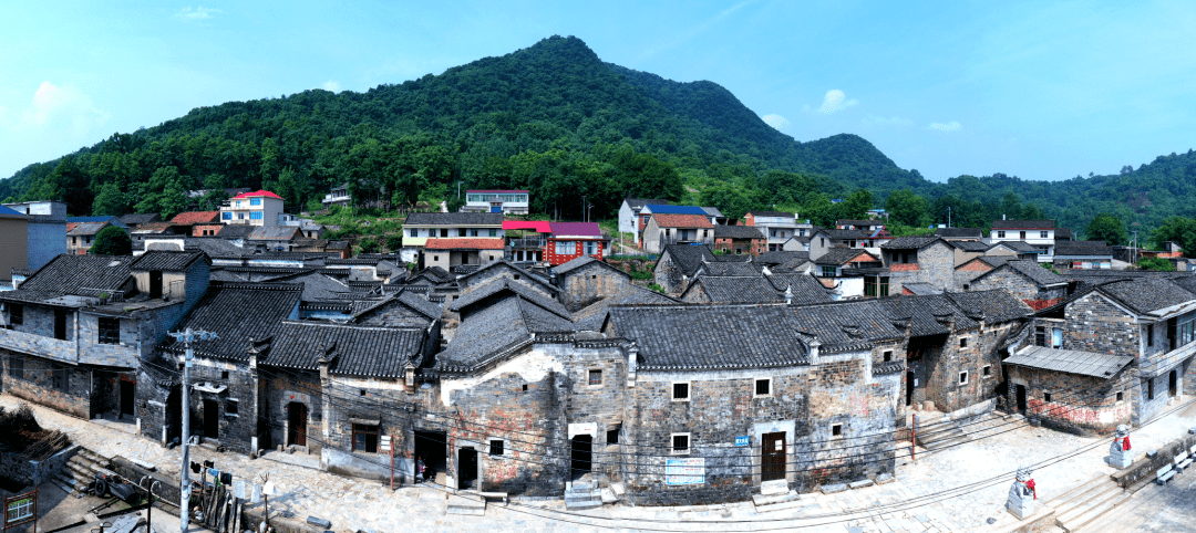 传统民居古韵幽幽曹家晚石门槛露营基地"大冶兵暴"前夕联席扩大会