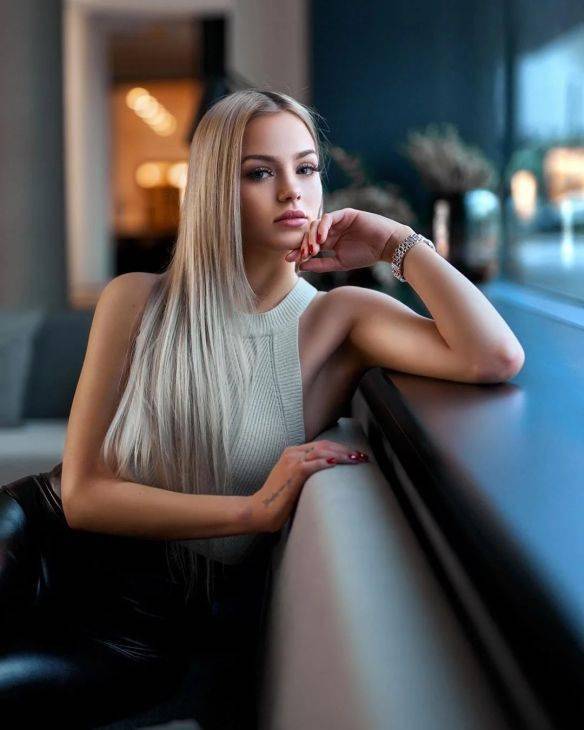 安利向 | 金发碧眼的德系正妹硬照超能打!_德国_风格_新人