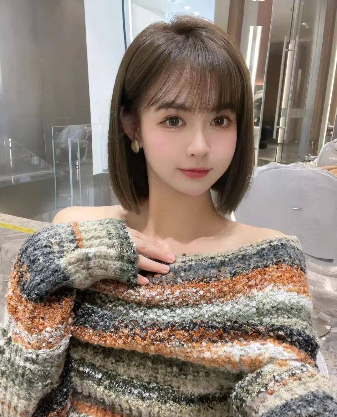 2023年短发发型推荐_头发_脸型_棕色