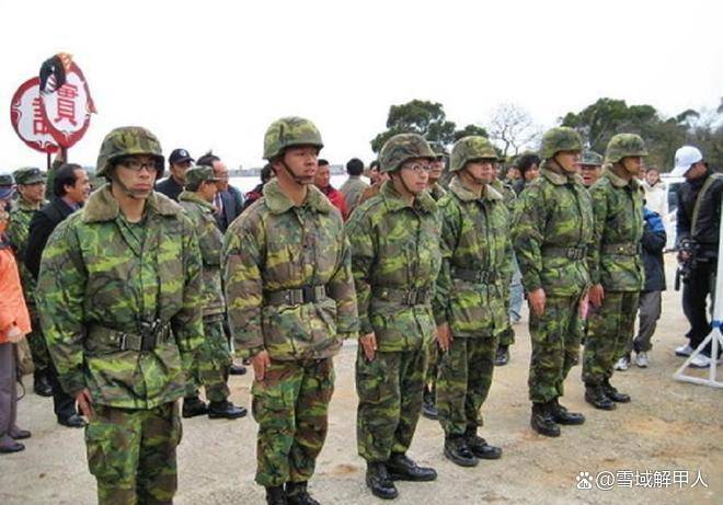 金门台军半夜街头大喊"部队起床"!咋回事?_管理_台湾_军队
